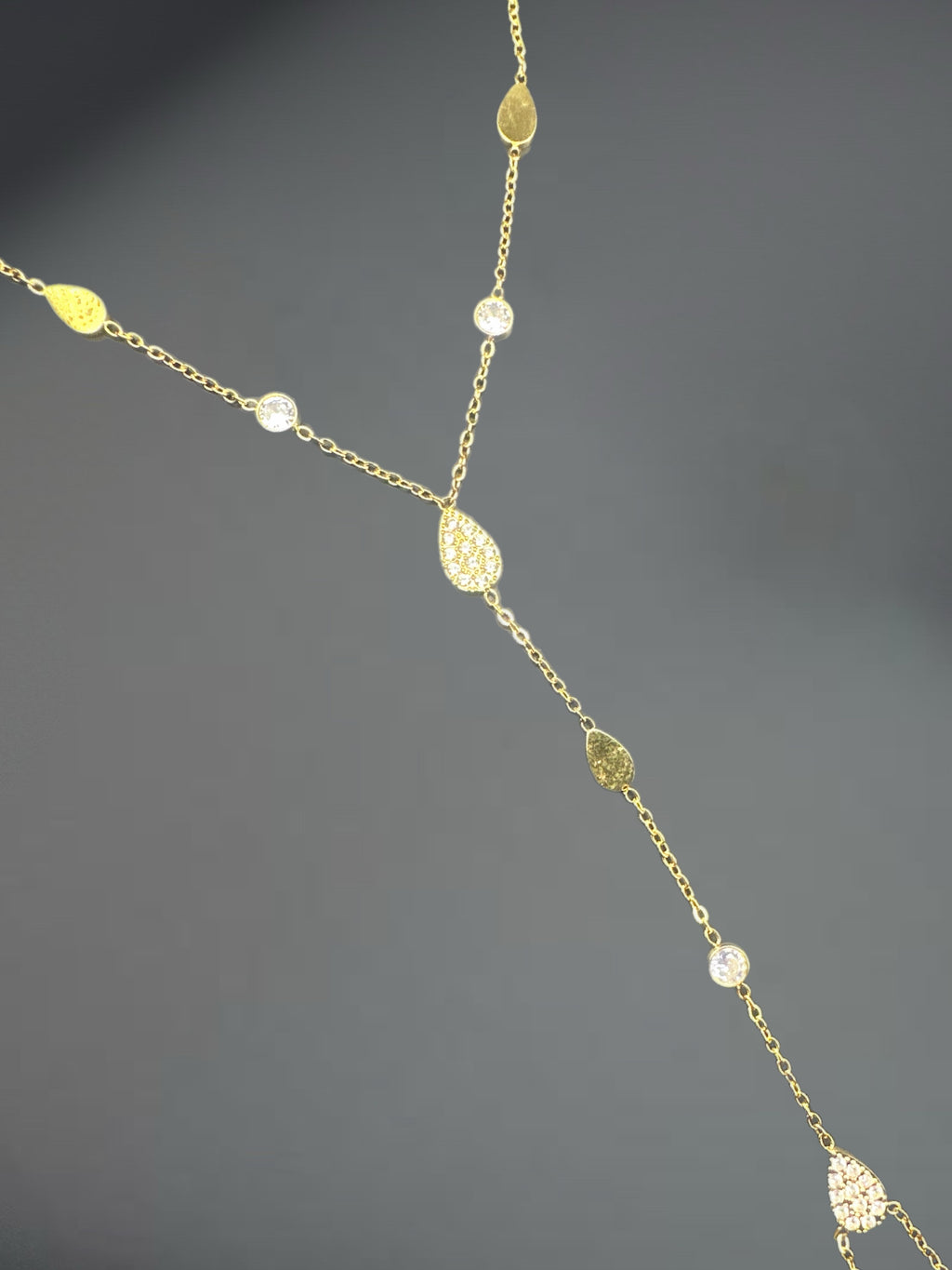 Chaine de main Jasmine - acier inoxydable plaqué or